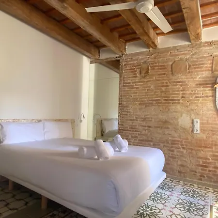 Barcelona Classic Plaza Real Apartments-2