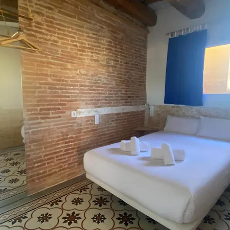 Barcelona Classic Plaza Real Apartments-3